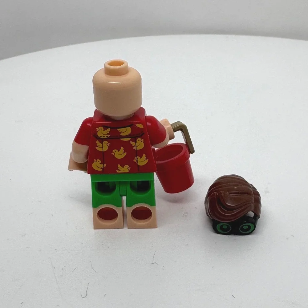 LEGO Batman Movie Vacation Robin Minifigure sh314 Red Duck Shirt Green Goggles